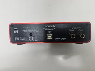 Focusrite Scarlett 2i2 Interfaz Audio USB