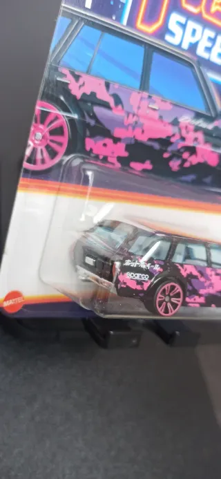 Hot Wheels Datsun 510 Wagon Neon Speeders