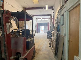 Nave industrial en venta en Polígono del Aeropuerto en Manises