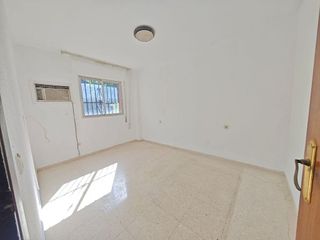 Piso en venta en El Bajondillo en Torremolinos