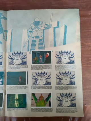 Álbum Cromos Dragones y Mazmorras con 64 cromos