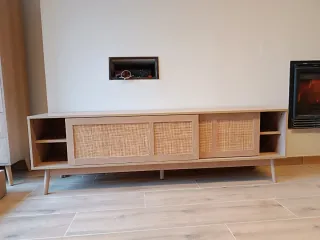 Vitrina Klast Home madera y ratán