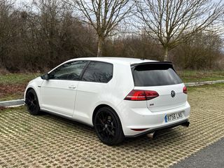 Volkswagen Golf GTI Performance
