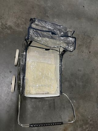 Cochecito de muñecas clásico