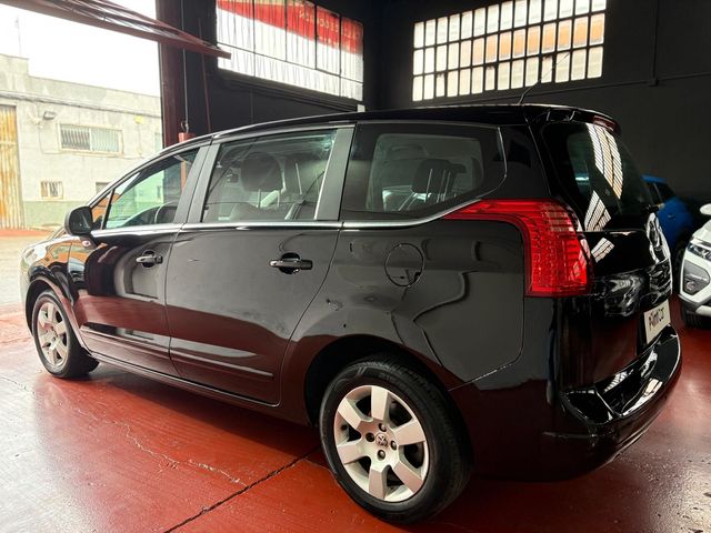 Peugeot 5008 2010