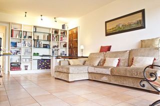 Piso en alquiler en Navata