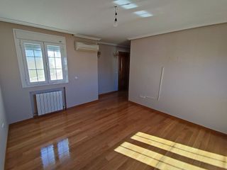 Chalet en alquiler en Fuente el Saz de Jarama