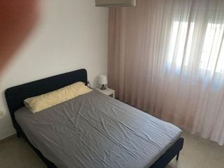 Piso en alquiler en Los Ángeles - Cruz de Caravaca en Almería