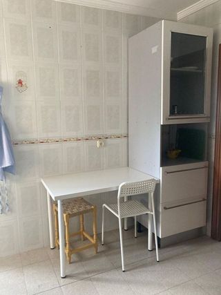 Piso en alquiler en Los Ángeles - Cruz de Caravaca en Almería