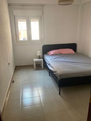 Piso en alquiler en Los Ángeles - Cruz de Caravaca en Almería