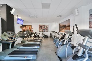 Local comercial en venta en Nueva Andalucía centro en Marbella