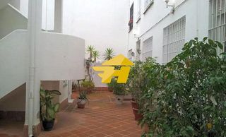 Piso en alquiler en Conde de Ureña - Monte Gibralfaro en Málaga