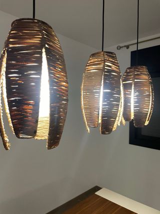 Lámpara colgante comedor ratán y madera