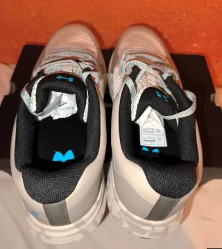 *nuevas* Under Armour bandit trail 3 talla 42.5