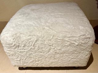 Puff de peluche blanco Ikea