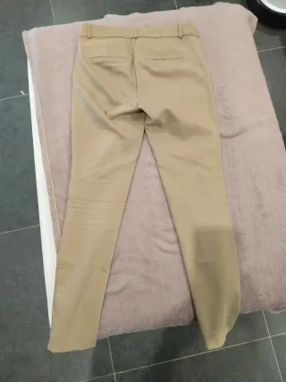 Pantalón beige