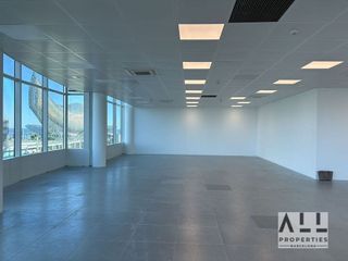 Oficina en alquiler en La Barceloneta en Barcelona