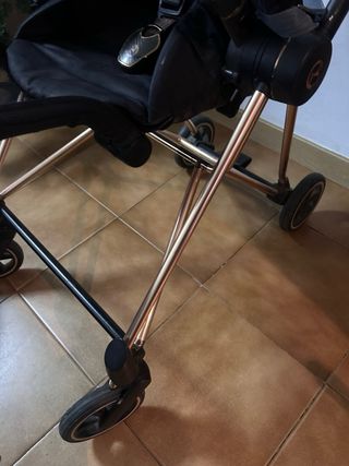 Carrito Bebé Cybex Negro y Dorado