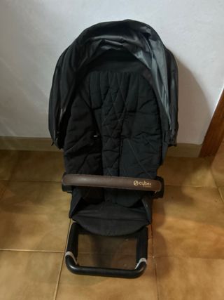Carrito Bebé Cybex Negro y Dorado