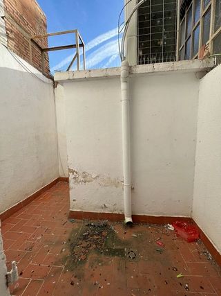 Local comercial en alquiler en La Prosperitat en Barcelona