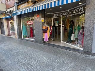 Local comercial en alquiler en Plaça Catalunya en Prat de Llobregat, El