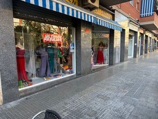 Local comercial en alquiler en Plaça Catalunya en Prat de Llobregat, El