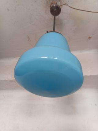 Lámpara techo Art Decó azul y detalles en latón