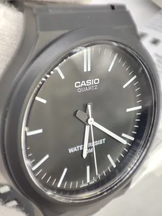 Casio MW-240 Reloj Analógico Negro