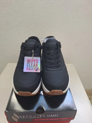 Zapatillas Skechers Negras