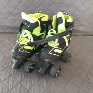 Pattini Bambino 30-33 + Protezioni