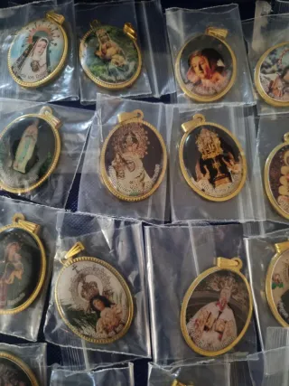 Medallas de Vírgenes.