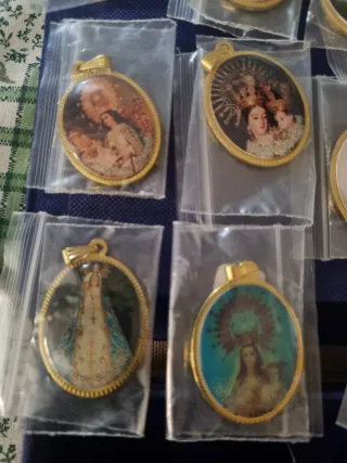 Medallas de Vírgenes.