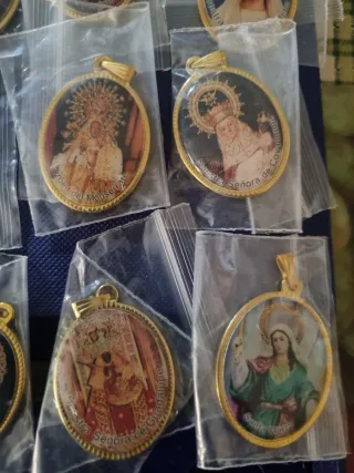 Medallas de Vírgenes.