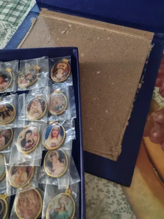 Medallas de Vírgenes.