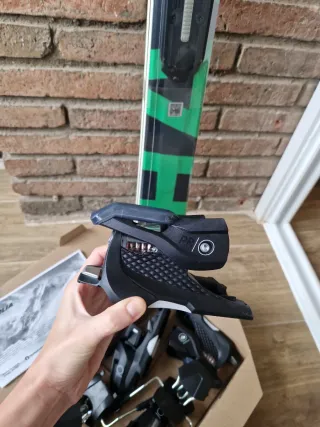 Esquís nuevos: HEAD Shape V4 Performance 170cm