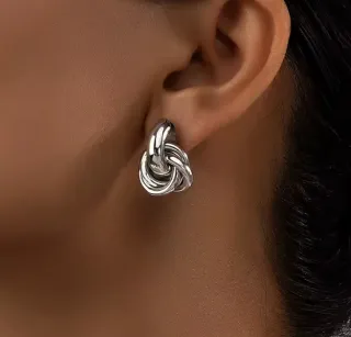 Pendientes aro nudo plateado