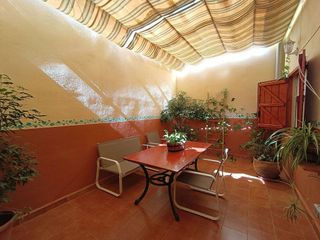 Casa adosada en venta en Hellín