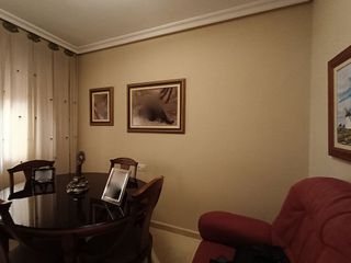 Casa adosada en venta en Hellín