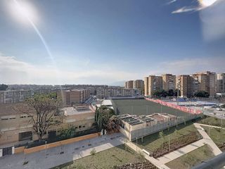 Piso en alquiler en Parque Mediterráneo - Santa Paula en Málaga