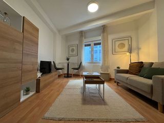 Piso en alquiler en Centro en Gijón