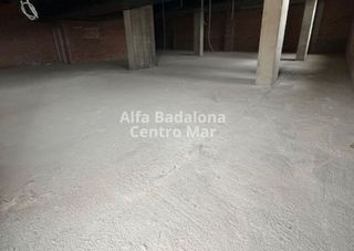 Local comercial en alquiler en Port en Badalona