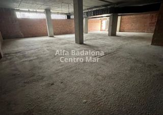 Local comercial en alquiler en Port en Badalona