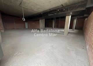 Local comercial en alquiler en Port en Badalona