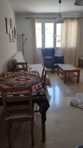 Piso en alquiler en Parque Victoria Eugenia en Málaga