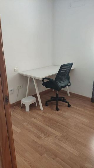 Piso en alquiler en Parque Victoria Eugenia en Málaga