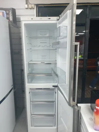 Nevera Siemens 2m x 60cm con garantía