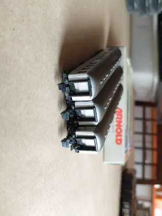 Lote 2 vagones Arnold