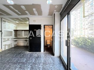 Local comercial en venta en Artigas - Llefià en Badalona