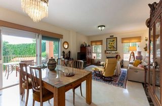 Chalet en venta en El Faro de Calaburra - Chaparral en Mijas