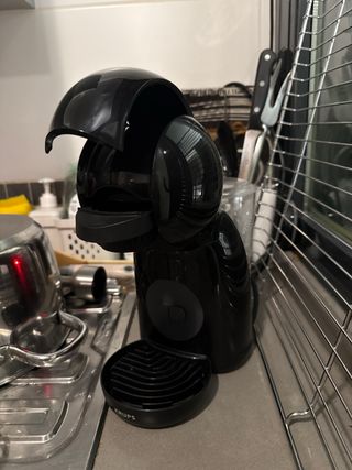 Cafetera Dolce Gusto Krups Negra